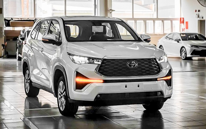 Innova Cross HEV góp phần thay đổi mặt bằng giá trong phân khúc MPV.