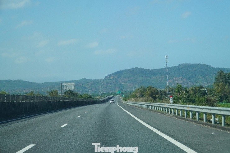 Cao tốc ngày cuối năm - 6