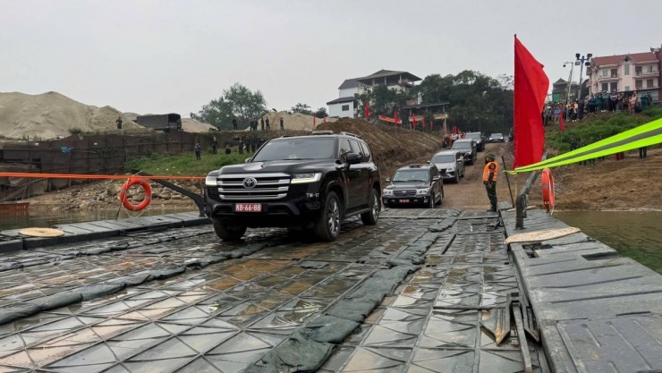 Sự kiện không chỉ mang ý nghĩa giải tỏa áp lực giao thông trước thềm năm mới mà còn lan tỏa tinh thần trách nhiệm, nghĩa tình quân – dân sâu sắc.