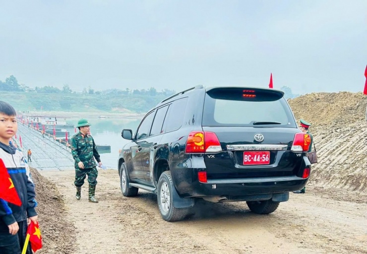 Cầu phao PMP của công binh là bộ cầu vượt sông hiện đại nhất của Quân đội nhân dân Việt Nam, lưỡng dụng cho cả mục đích quân sự lẫn dân sinh.