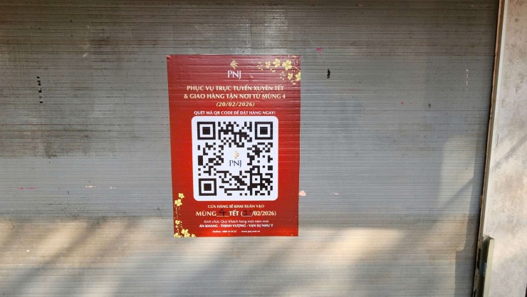 PNJ là một trong những đơn vị mở cửa trở lại sớm nhất, vào ngày 20/2 (mùng 4 Tết).&nbsp;Ảnh: Thái Nguyễn&nbsp;