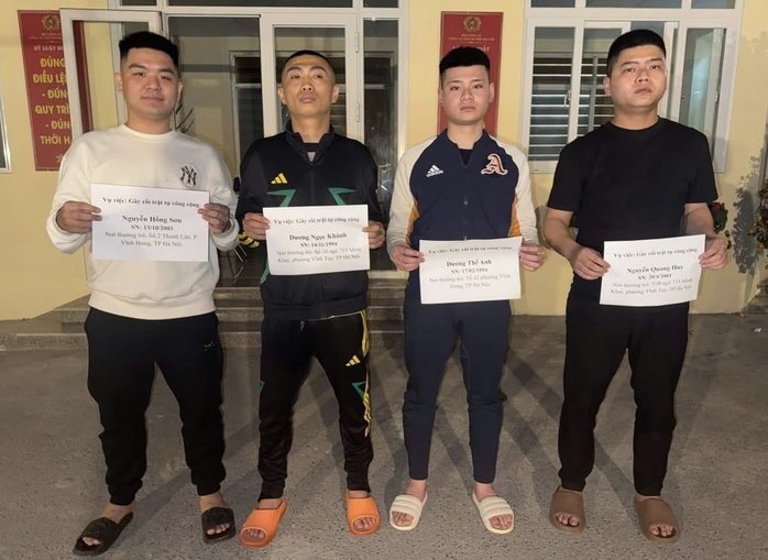 Một số thanh niên liên quan đến vụ việc. Ảnh: Công an Hà Nội