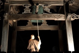 Tại sao người Nhật Bản gióng 108 hồi chuông vào đêm giao thừa?