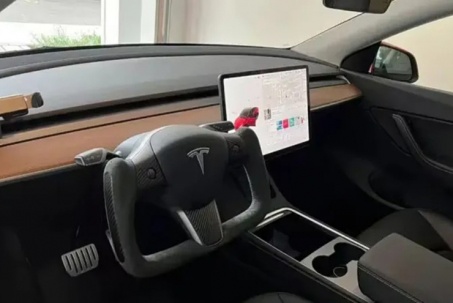 Trung Quốc cấm các loại vô lăng “bất thường” trên ô tô