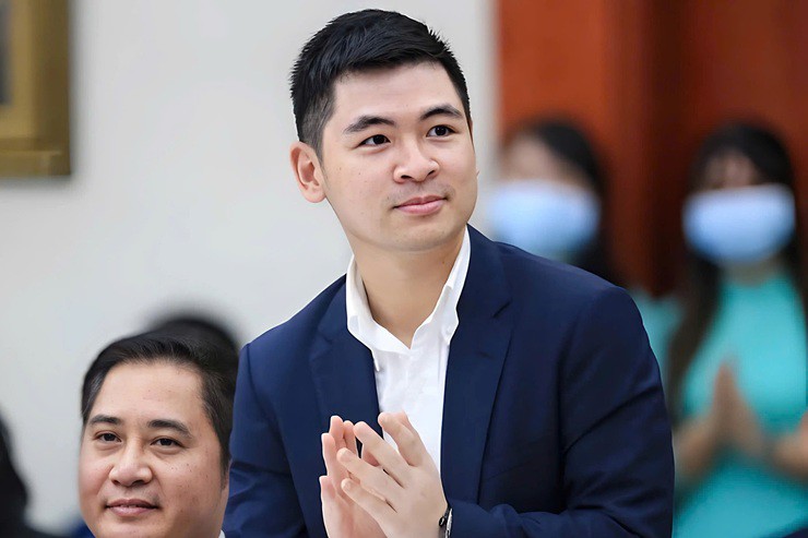 Ông Đỗ Vinh Quang đang làm Chủ tịch của hãng hàng không Vietravel Airlines