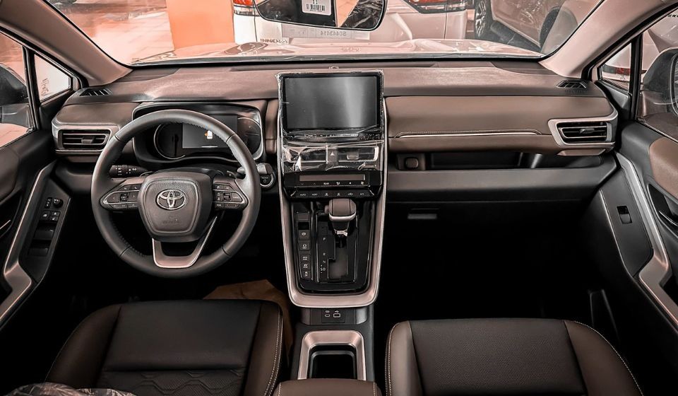 Toyota Innova Cross Hybrid: MPV 7 chỗ tiết kiệm, công nghệ hybrid tiên tiến - 4