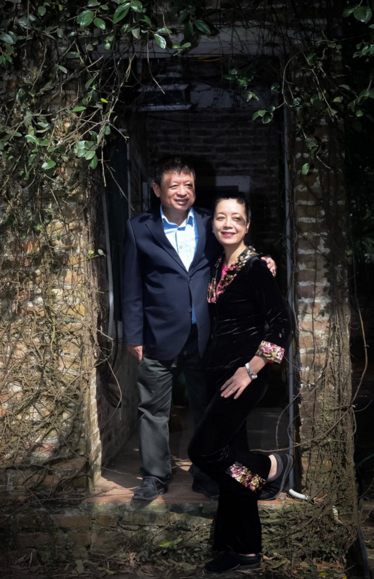 Hôn nhân của vợ chồng Chiều Xuân bền vững nhờ có những thỏa thuận ngầm với "văn bản không thành lời".