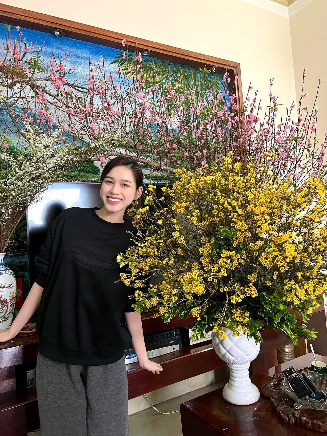 Các nàng hậu dọn nhà đón Tết: Đỗ Thị Hà, Ý Nhi, Khánh Vân ai cũng đảm đang - 5