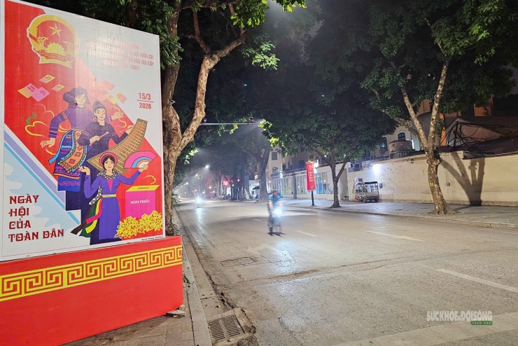 Hà Nội mùng 1 Tết: Bình yên trong nhịp thở đầu Xuân - 3