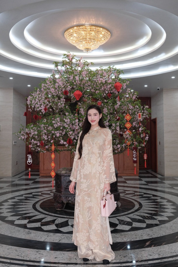 'Dâu hào môn' Đỗ Thị Hà năm đầu đón Tết ở quê chồng - 3