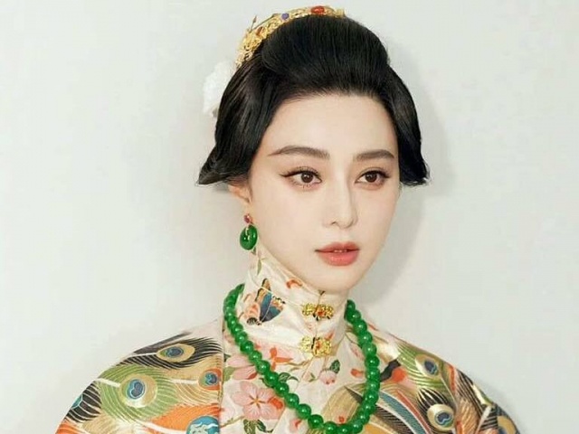 Bóc giá trang sức phỉ thúy xa xỉ Phạm Băng Băng từng dùng