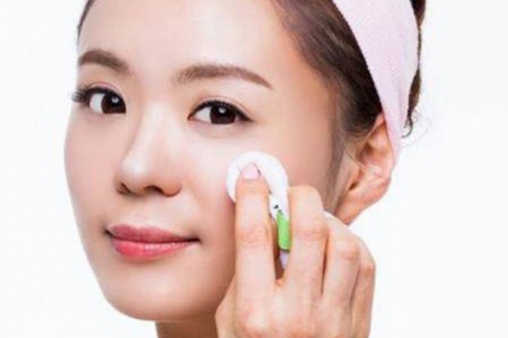 Bí quyết chăm sóc da, trang điểm ngày Tết để đẹp và rạng rỡ đón Xuân