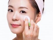 Bí quyết chăm sóc da, trang điểm ngày Tết để đẹp và rạng rỡ đón Xuân