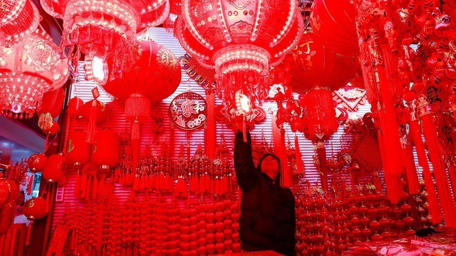 Năm Ngựa Lửa 2026: Không khí Tết rực đỏ và làn sóng di chuyển kỷ lục - 2