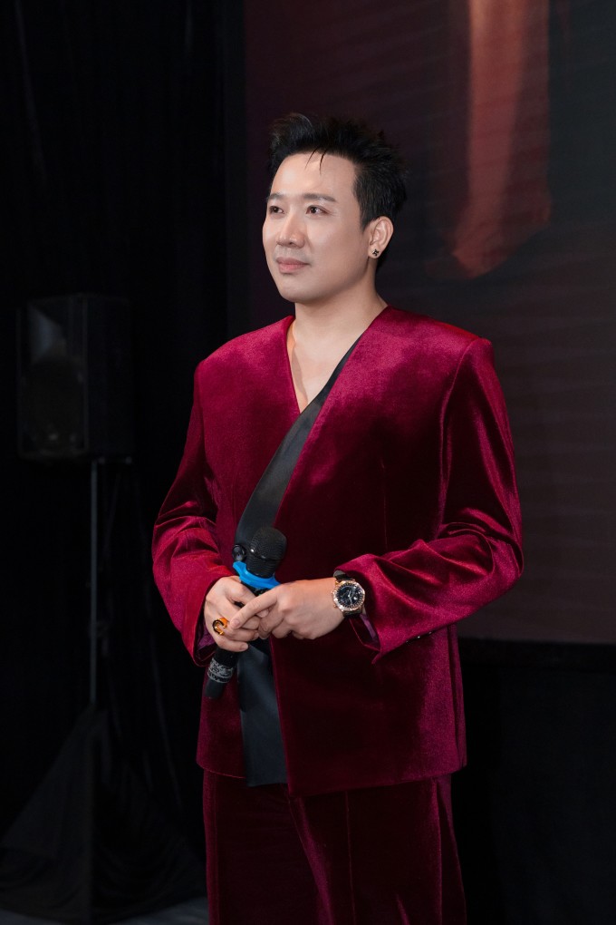 Trấn Thành ở buổi ra mắt phim "Thỏ ơi" tại Hà Nội, tối 14/2. Ảnh: Đoàn phim cung cấp
