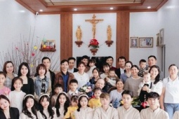 Tết rộn tiếng cười trong gia đình 10 con ở Thanh Hoá