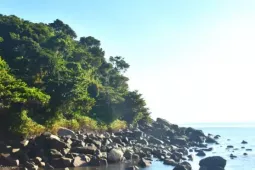 Vẻ đẹp hoang sơ, kiêu hãnh của Hòn Khoai