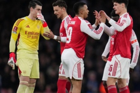 Arsenal gặp “kẻ huỷ diệt các ông lớn”, Man City đối đầu Newcastle ở vòng 5 FA Cup