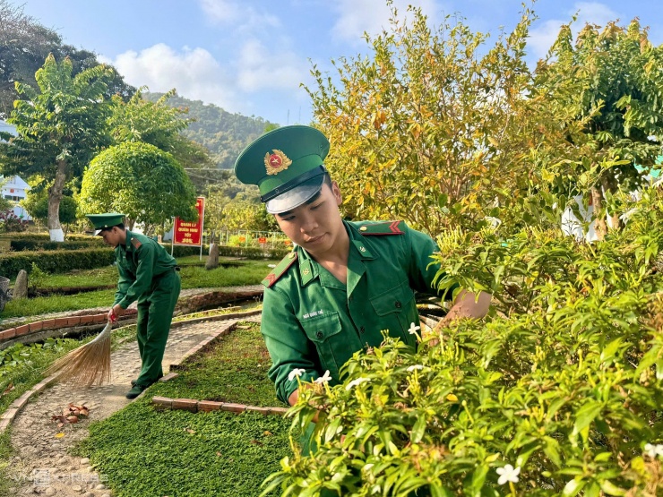 Sắc xuân trên đảo tiền tiêu Hòn Khoai - 10