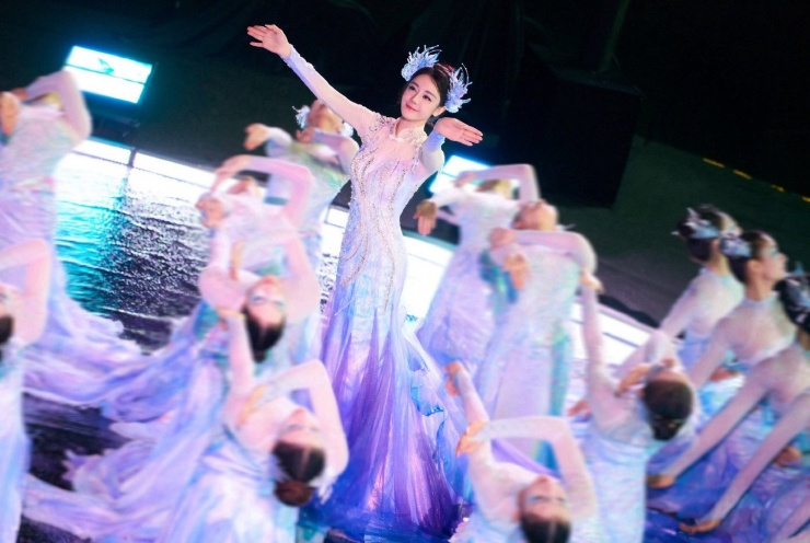 Ngắm hai mỹ nhân này mới hiểu thế nào là “đẹp nghiêng nước nghiêng thành” - 13