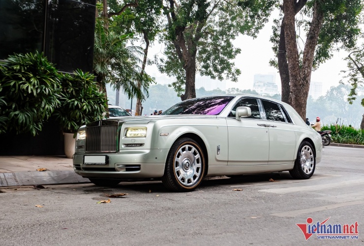 Cận cảnh xe siêu sang Rolls-Royce độc nhất thế giới của doanh nhân Hà Nội - 2