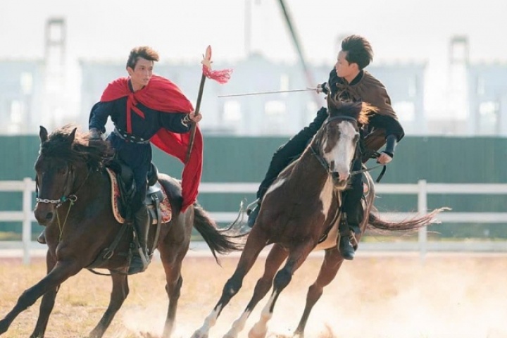 Làng 'xuất khẩu kỵ mã'