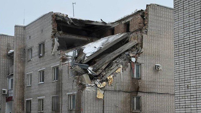 Hình ảnh được cho là cơ sở cảnh sát quân sự ở thị trấn Sertolovo sau vụ nổ. Ảnh: The Moscow Times