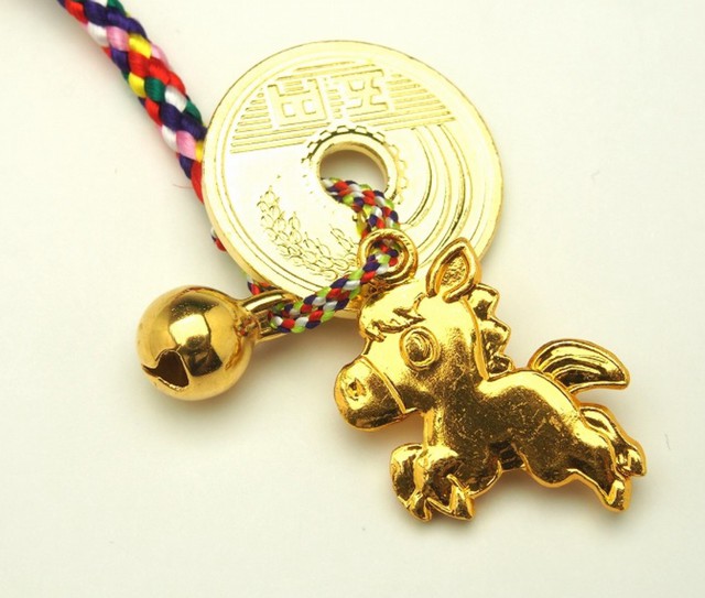 Trang sức mang ý nghĩa may mắn năm 2026 đã trở thành biểu tượng tinh tế của niềm tin, hy vọng và lời chúc an lành dành cho bản thân cũng như người thân yêu.