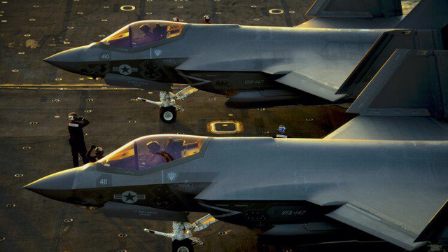 Máy bay chiến đấu F-35C trên boong tàu sân bay. (Nguồn: MW)