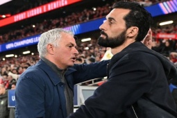 Real Madrid thắng vất vả: Arbeloa  " sợ "  Mourinho,  " Bóng vàng "  quá xa vời với Vinicius