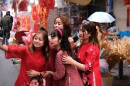 Giờ đẹp và hướng xuất hành mùng 3 Tết 2026 cho năm Bính Ngọ thịnh vượng