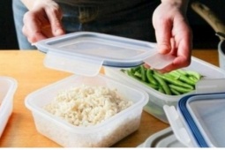 Dịp Tết bảo quản thức ăn thừa kiểu này coi chừng “mang họa vào thân”