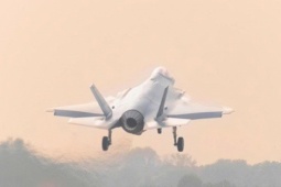 Tiêm kích Rafale Pháp có thể đánh bại F-35 Mỹ trong không chiến?