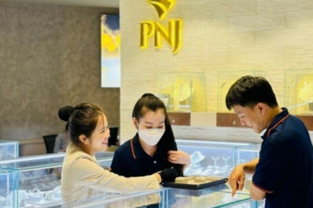 Sáng mùng 2 Tết, giá vàng miếng SJC, vàng nhẫn giảm tiếp