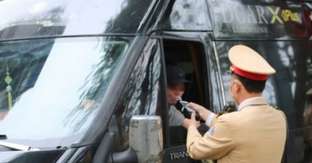 CSGT phát hiện hơn 2.800 trường hợp vi phạm nồn...