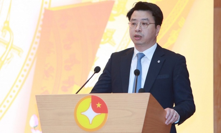 Ông Trần Quân, Giám đốc Kho bạc Nhà nước (Bộ Tài Chính).