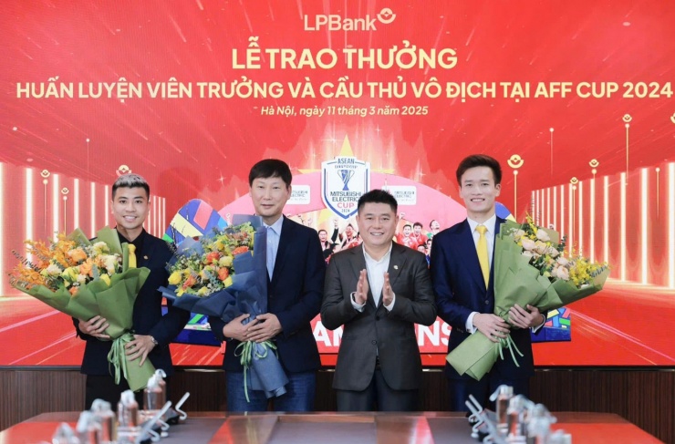 Đua vô địch V.League - Quyền lực của đồng tiền - 2