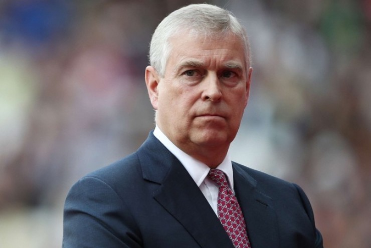 Em trai vua Charles, cựu hoàng tử Anh Andrew bị bắt