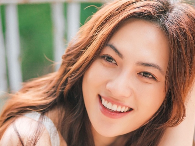 Phương Anh Đào: 'Gia đình không giục tôi lấy chồng'