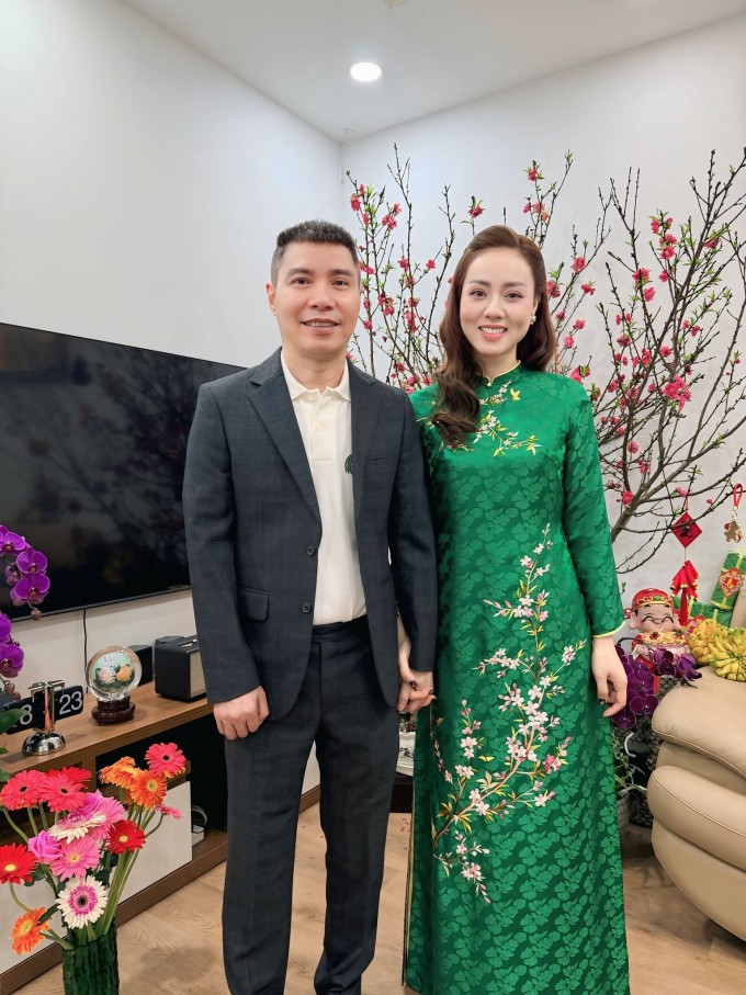 Ảnh sao 19/2: Con gái Trương Ngọc Ánh đi chúc Tết cùng bố - 3