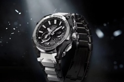 Casio tung quái vật G-Shock: sapphire, Tough Solar, Bluetooth đủ cả