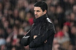 Arsenal nguy cơ mất ngôi số 1 ngay đầu tháng 3, vào ngã rẽ "tử thần"