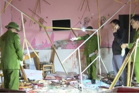 VIDEO: Giám đốc Công an Thanh Hóa tới hiện trường, chỉ đạo phá án vụ ném mìn