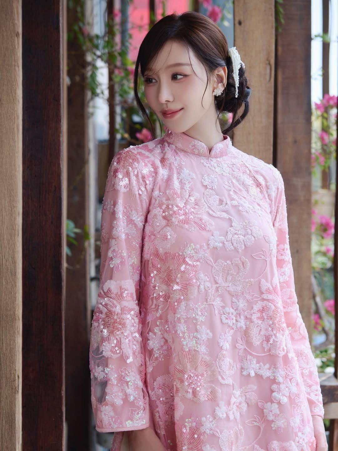 Cả showbiz Việt mê mẩn áo dài kim sa, nhìn đâu cũng thấy sao nữ mặc đụng hàng - 18