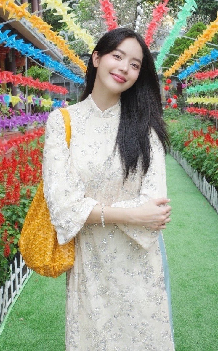 Cả showbiz Việt mê mẩn áo dài kim sa, nhìn đâu cũng thấy sao nữ mặc đụng hàng - 30