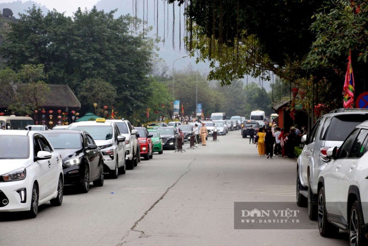 Tình hình giao thông và công tác phục vụ tại các điểm du lịch đảm bảo an toàn.