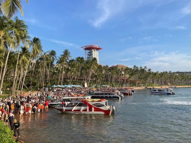 Cáp treo Hòn Thơm gặp sự cố, ảnh hưởng hàng nghìn khách