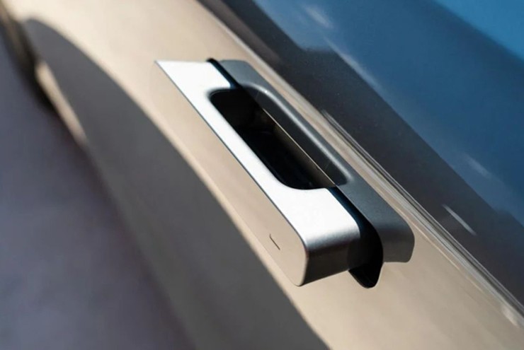 Tay nắm cửa ẩn chính thức bị loại bỏ tại thị trường Trung Quốc