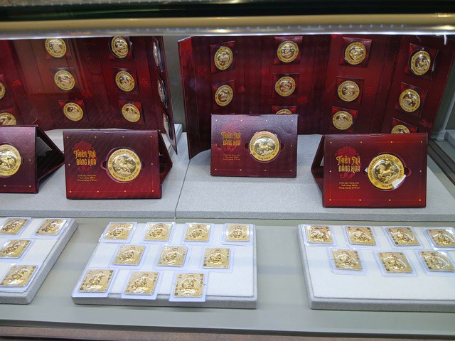 Miếng vàng tròn Thiên Mã Đăng Hoa, trọng lượng 7 phân 9