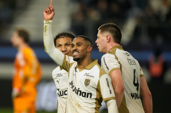 Arsenal sa sút, Barcelona trượt dốc trên bảng xếp hạng sức mạnh - 6